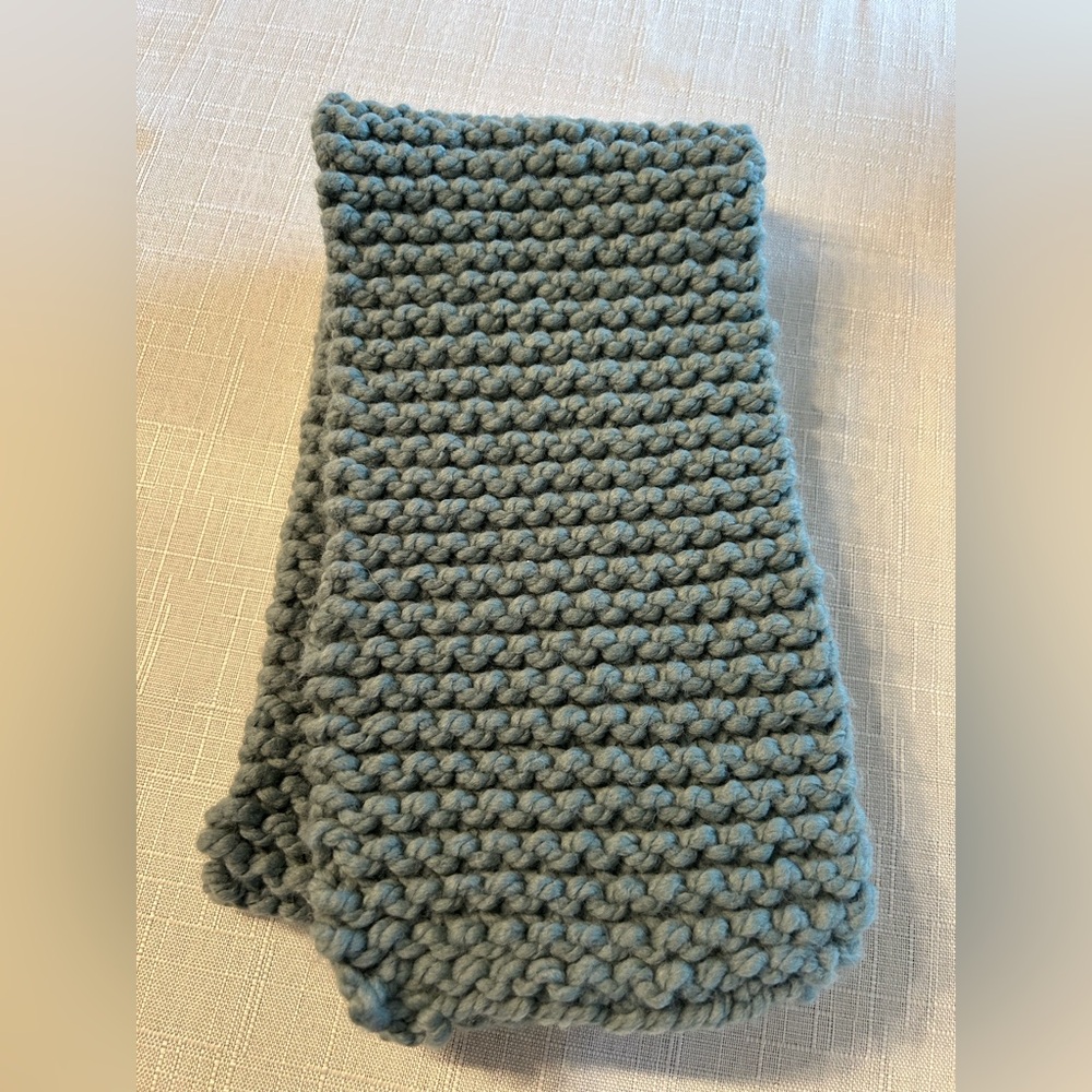 Hand Knit scarf 🧣